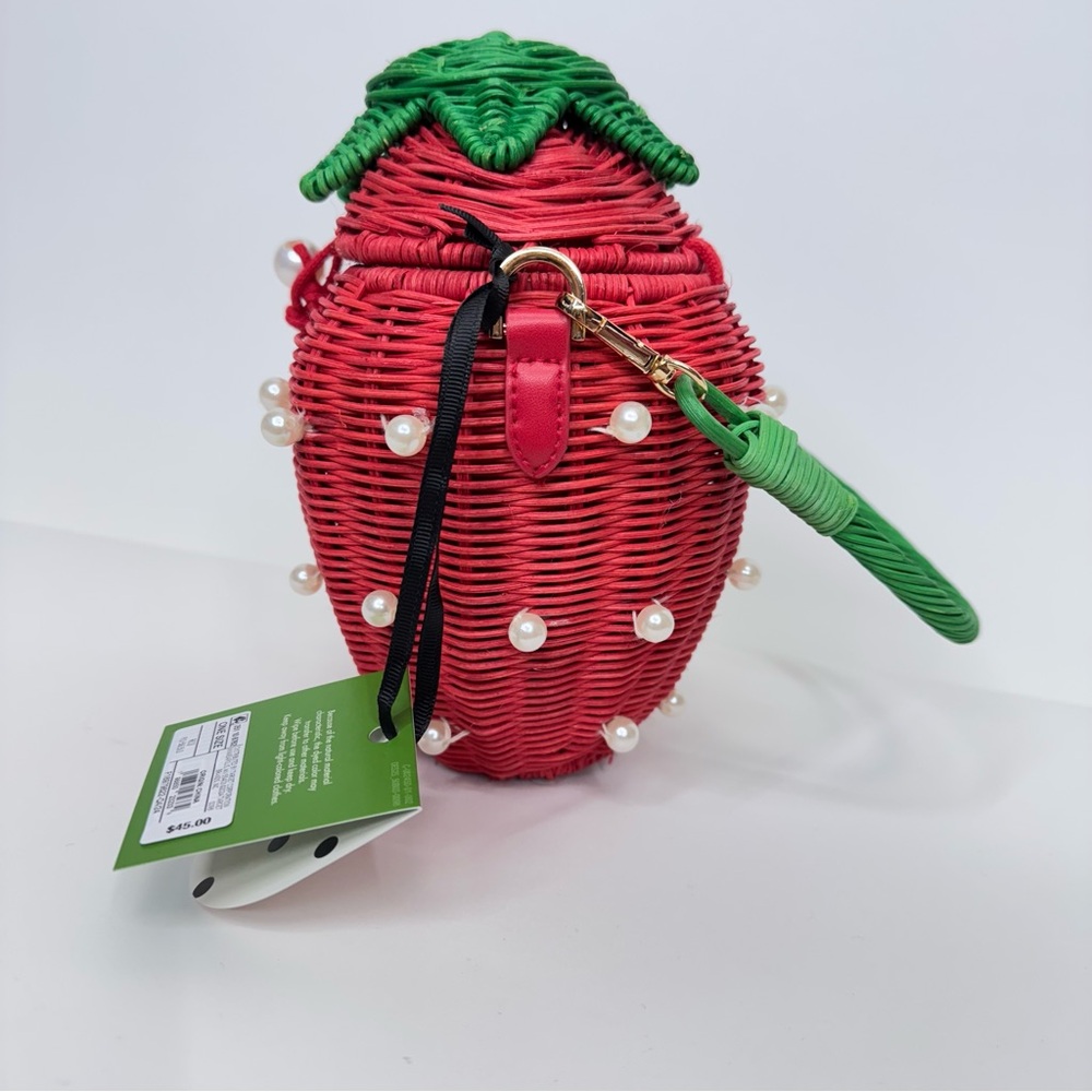Kate Spade x Target Pearl Embellished Strawberry Wicker Bucket Bag Nwt Handbag - Picture 6 of 15
